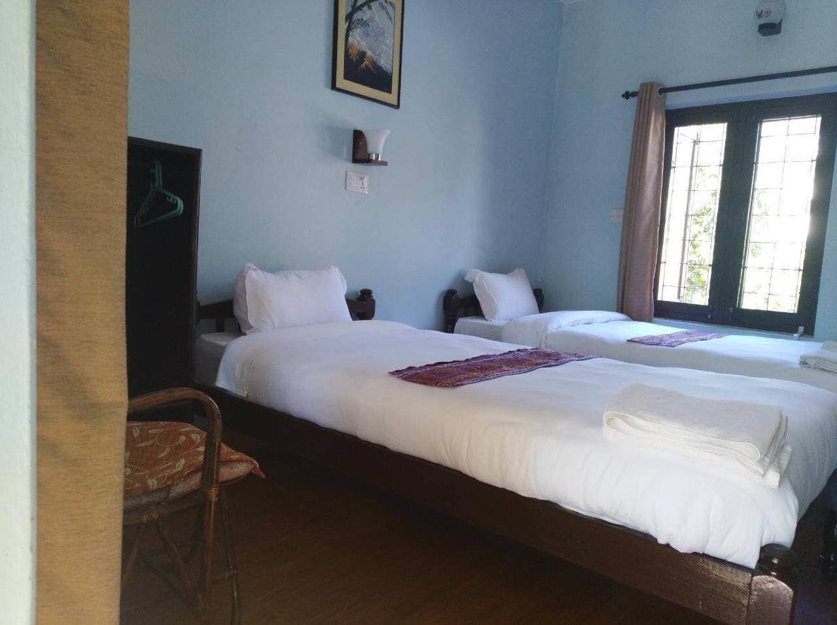 Yeti Guest House Pokhara Exteriör bild
