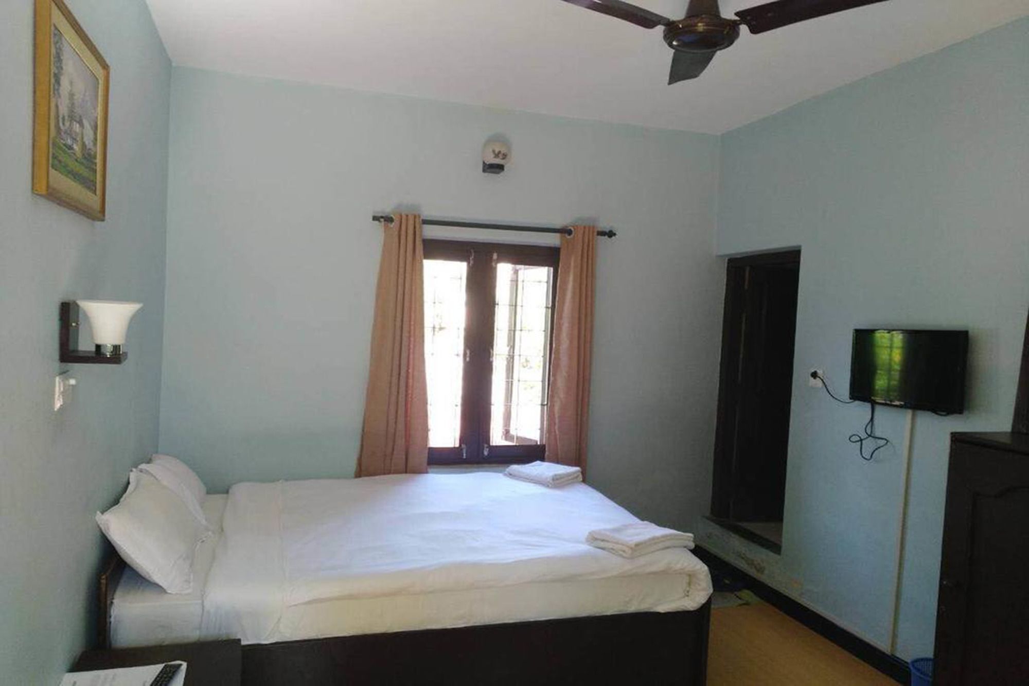Yeti Guest House Pokhara Exteriör bild