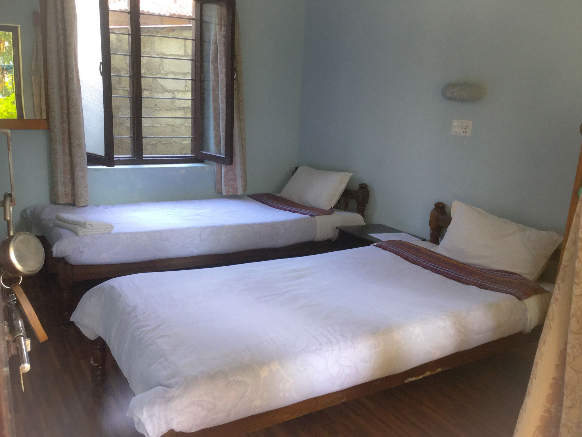 Yeti Guest House Pokhara Exteriör bild